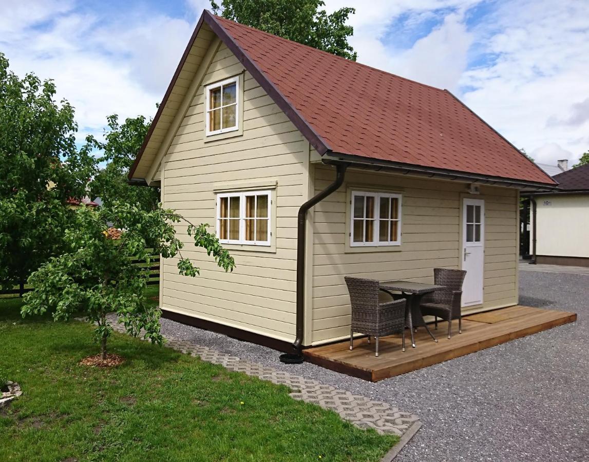 Aadel Guesthouse Parnu Ngoại thất bức ảnh